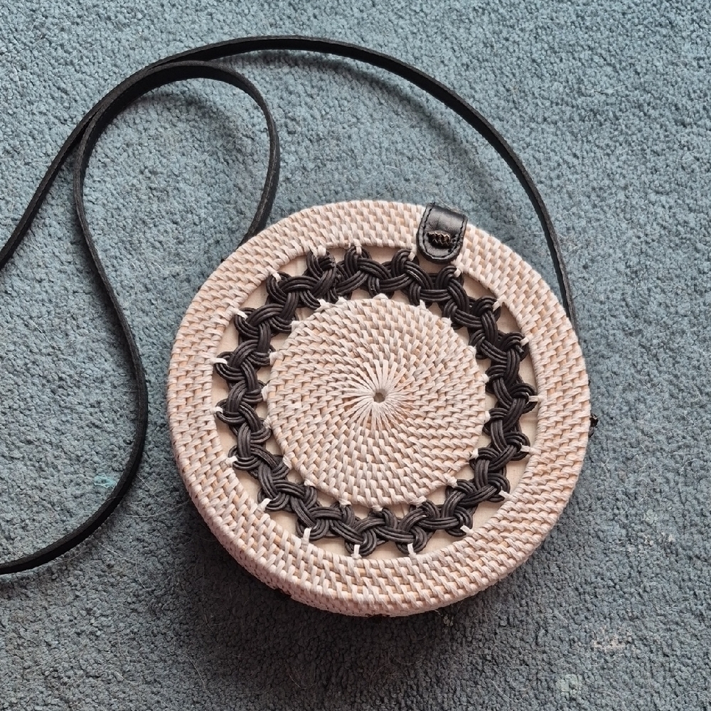 Rattan Round Woven Crossbody Bag - Black and Cream